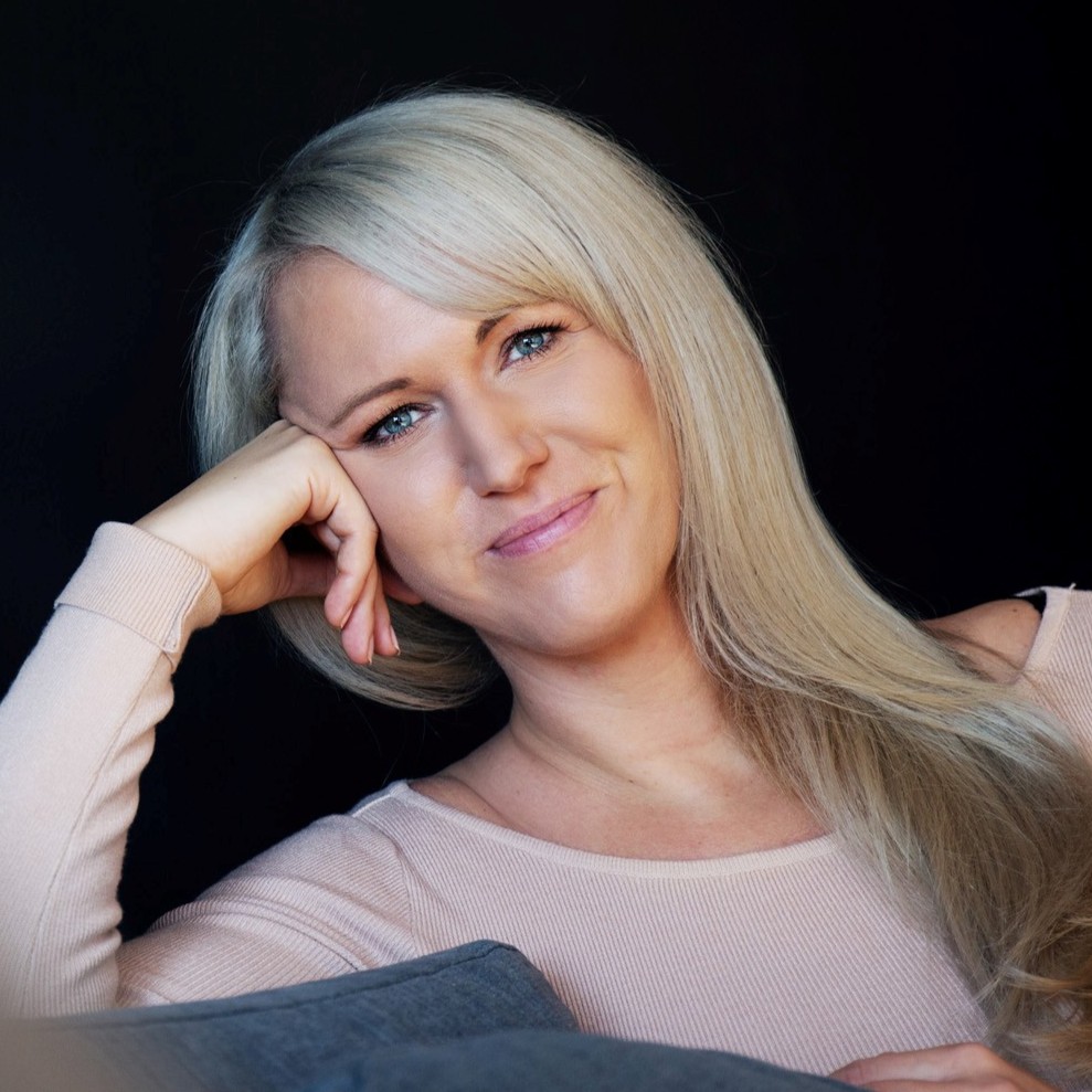 Mag.a Astrid Pfneisl